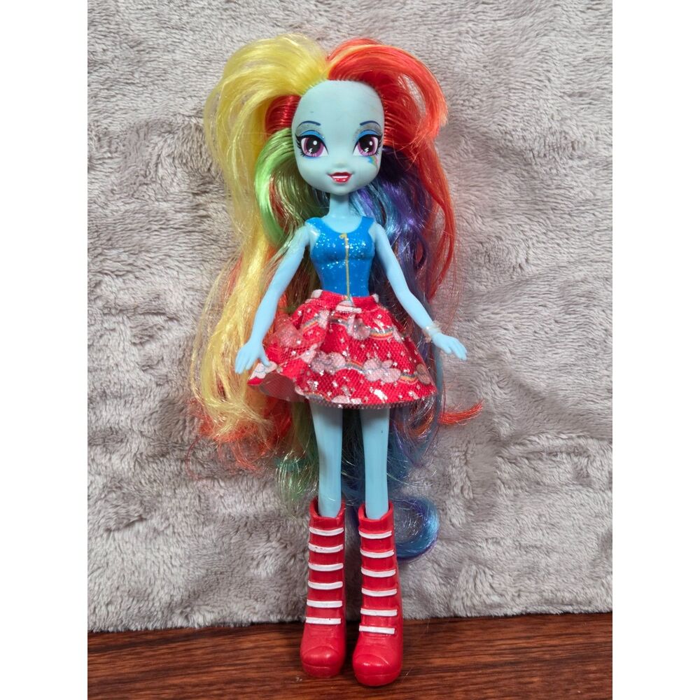Hasbro My Little Pony Equestria Girls Rainbow Dash Fashion Doll